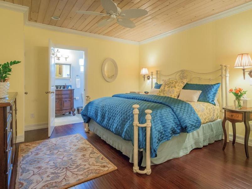 Seaglass Inn Bed And Breakfast Melbourne Beach Ngoại thất bức ảnh