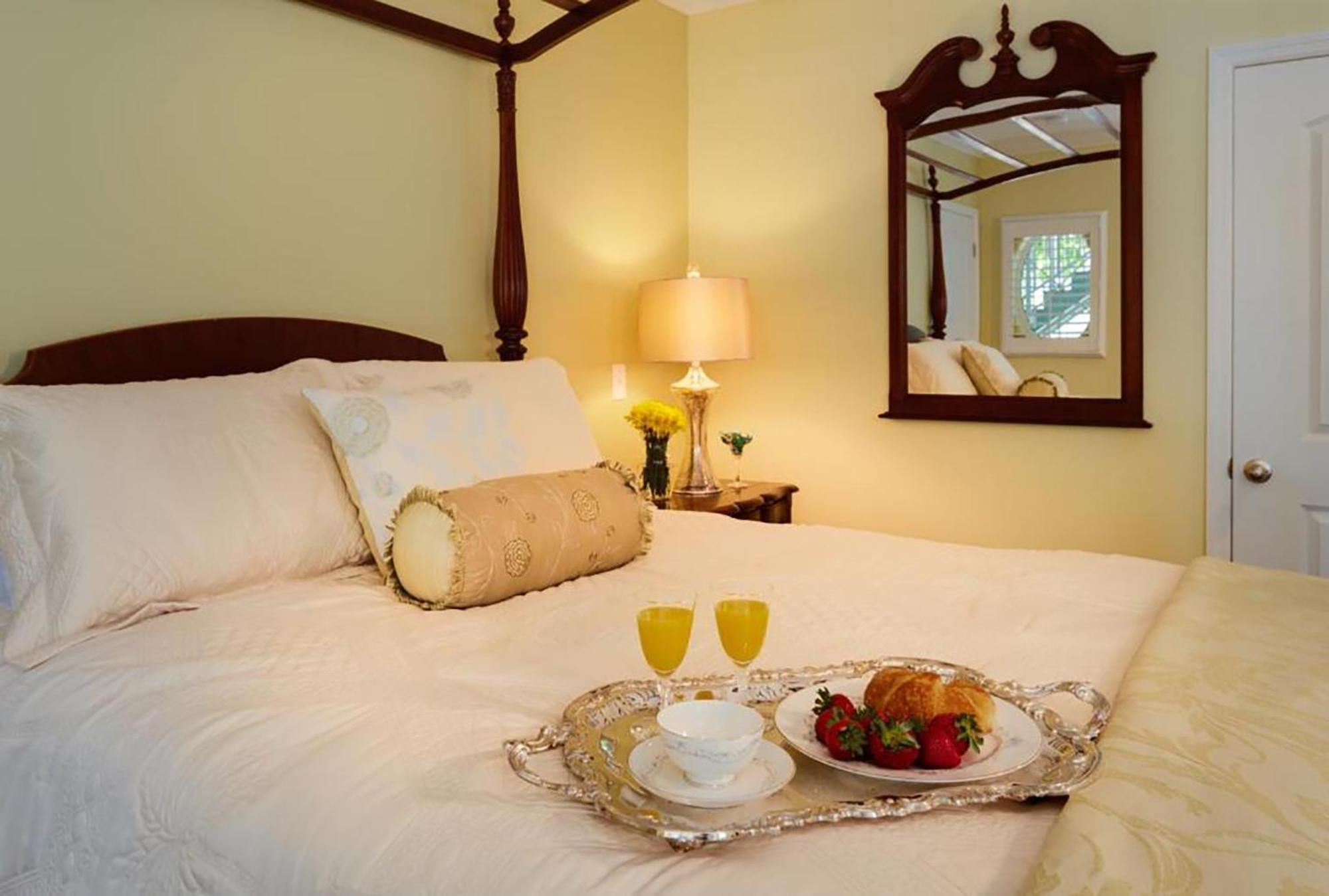 Seaglass Inn Bed And Breakfast Melbourne Beach Phòng bức ảnh